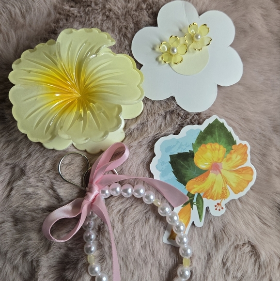 Girly Box - Picture 2 of 2